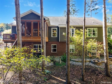 8726 Sunrise Mist Dr, Pinckney, MI 48169 - photo 3