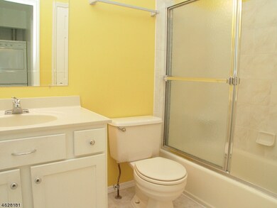 54 Norwich Place, Somerset, NJ 08873 - photo 5