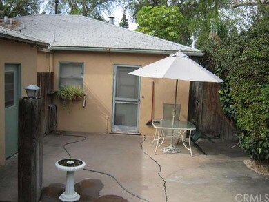 REAR HOUSE Private Patio