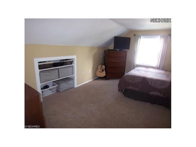 Big master bedroom with built in's.
