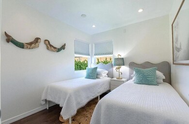 411 Franklin Rd, West Palm Beach, FL 33405 - photo 6