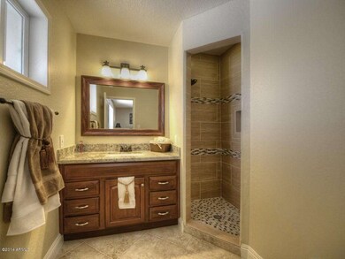 010_Master Bath