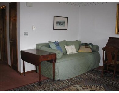 Living Room. Plenty of wall space