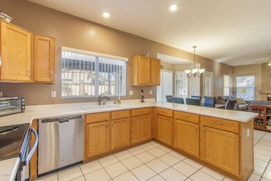 6) KITCHEN