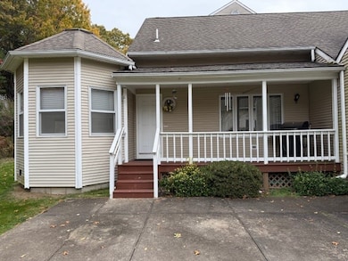 202 River Farms Dr, West Warwick, RI 02893 - photo 4