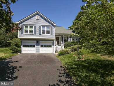 17328 Pickwick Dr, Purcellville, VA 20132 - photo 3