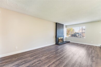 2979 S Mojave Rd, Las Vegas, NV 89121 - photo 7