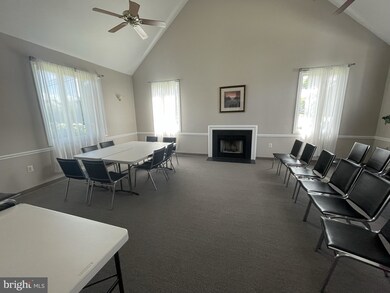 8301 Bluebird Way unit 8301L, Lorton, VA 22079 - photo 6