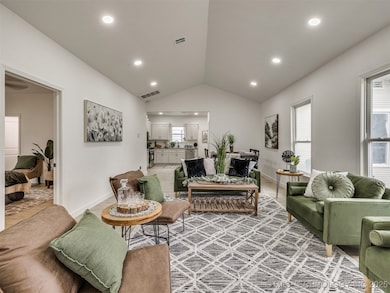 615 W Bryan Ave, Sapulpa, OK 74066 - photo 6