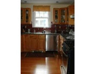 22 Cleveland Rd unit 22, Wellesley Hills, MA 02481 - photo 4