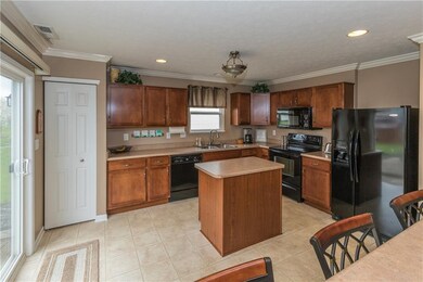 12284 Quarterback Ln, Fishers, IN 46037 - photo 7