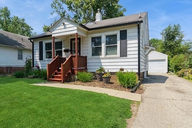2614 40th Place, Des Moines, IA 50310 - photo 3