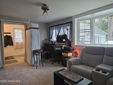 124 Union St, Cobleskill, NY 12043 - photo 4