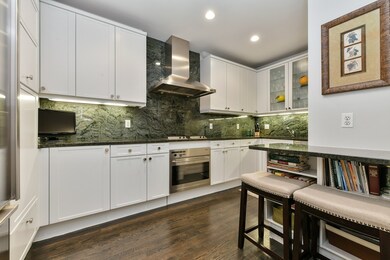 391 Beacon St unit 1, Boston, MA 02116 - photo 4