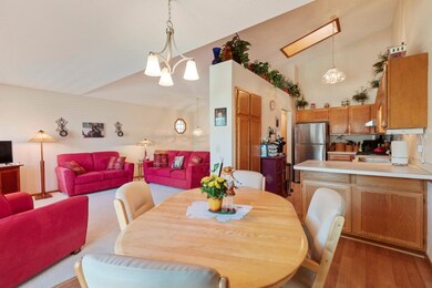 Eat in Kitchen area
