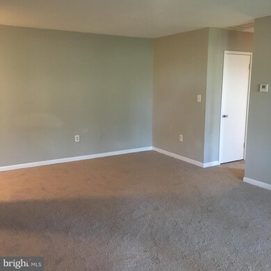 5868 Thunder Hill Rd unit C3, Columbia, MD 21045 - photo 3