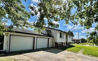 3901 Briggs Rd, Columbus, OH 43228 - photo 2