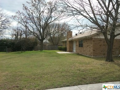 202 E Hogan Dr, Copperas Cove, TX 76522 - photo 3