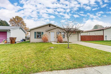 1806 Dallas St, Auburn, IN 46706 - photo 5