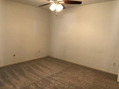 7806 Gatehouse Dr, Houston, TX 77040 - photo 7