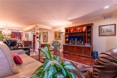 4533 Vista Del Monte Ave unit 201, Sherman Oaks, CA 91403 - photo 3