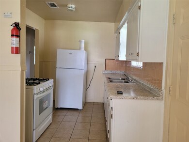 3446 Saint Benedict St, Houston, TX 77021 - photo 5