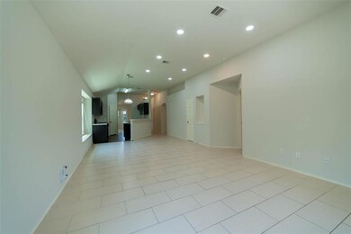 6818 Hampden Point Ct, Houston, TX 77040 - photo 7