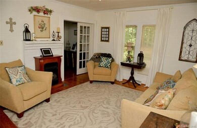 1318 E Broad St, Statesville, NC 28677 - photo 7