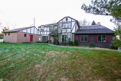 5518 Herbert Dr, Allentown, PA 18104 - photo 2