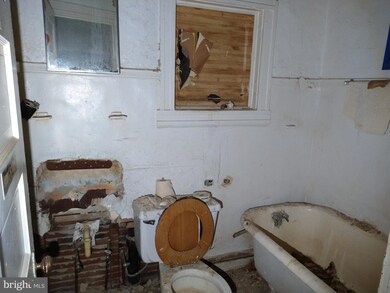 2866 W Mulberry St, Baltimore, MD 21223 - photo 7