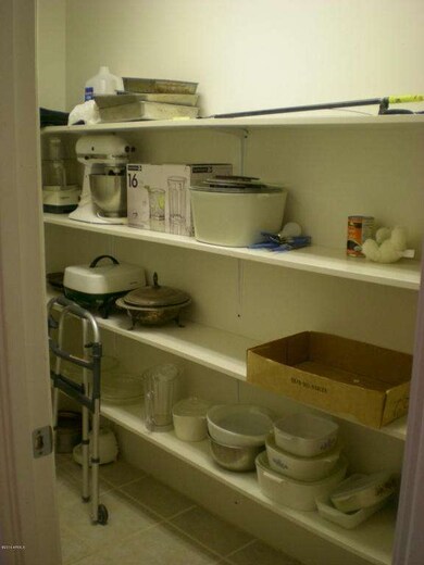 Kitchen pantry