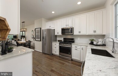 2572 Debert Cir, Hanover, MD 21076 - photo 3