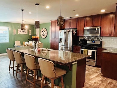 2113 E Delta Ct, Visalia, CA 93292 - photo 4