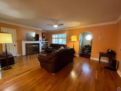 1849 SW Pembroke Ln, Topeka, KS 66604 - photo 2