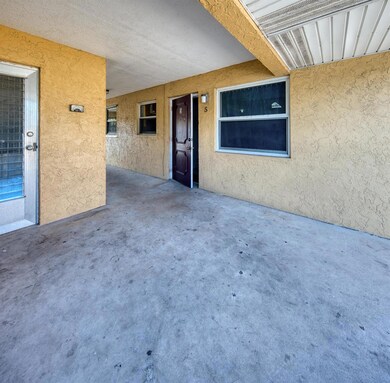 927 S G St unit 50, Lake Worth, FL 33460 - photo 2