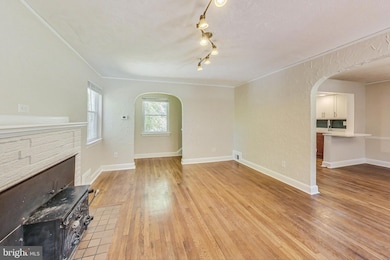 6002 Forest Rd, Cheverly, MD 20785 - photo 7