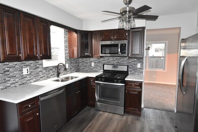 17719 Sycamore Ave, Country Club Hills, IL 60478 - photo 5