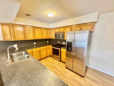 8100 Cambridge St unit 68, Houston, TX 77054 - photo 7