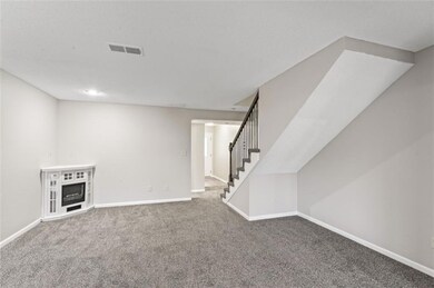 228 Pointe Ln, Raymore, MO 64083 - photo 5