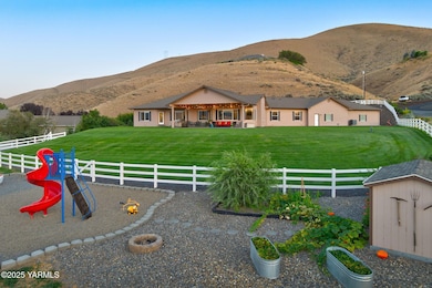 3431 Goodman Rd, Yakima, WA 98903 - photo 4