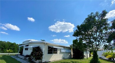 700 Deauville Dr, Punta Gorda, FL 33950 - photo 5