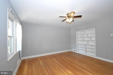 803 N Chapel Gate Ln, Baltimore, MD 21229 - photo 4