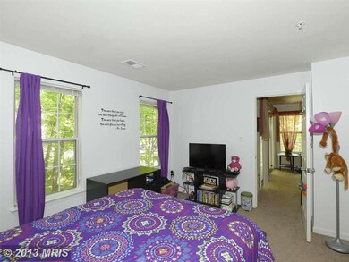 13201 Cloppers Mill Dr unit 11-G, Germantown, MD 20874 - photo 2
