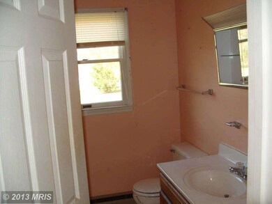 3091 Specks Run Rd, Bunker Hill, WV 25413 - photo 4