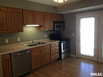 2604 W 55th St, Davenport, IA 52806 - photo 7