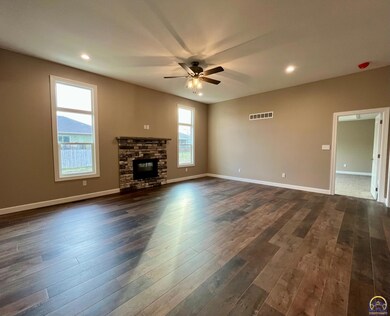 3315 SW 44th Terrace, Topeka, KS 66610 - photo 3