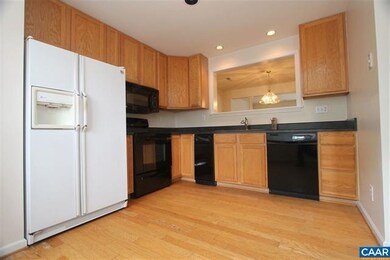 1408 Glenside Green, Charlottesville, VA 22901 - photo 4