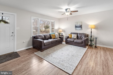 202 Wintergreen Ln, Brunswick, MD 21716 - photo 4