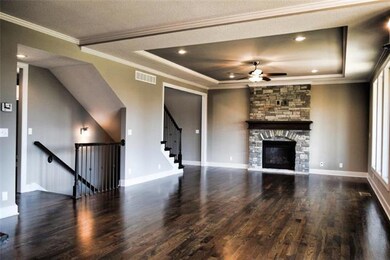 6018 Redbud St, Shawnee, KS 66218 - photo 3