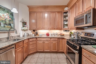 10328 Sager Ave unit 402, Fairfax, VA 22030 - photo 7